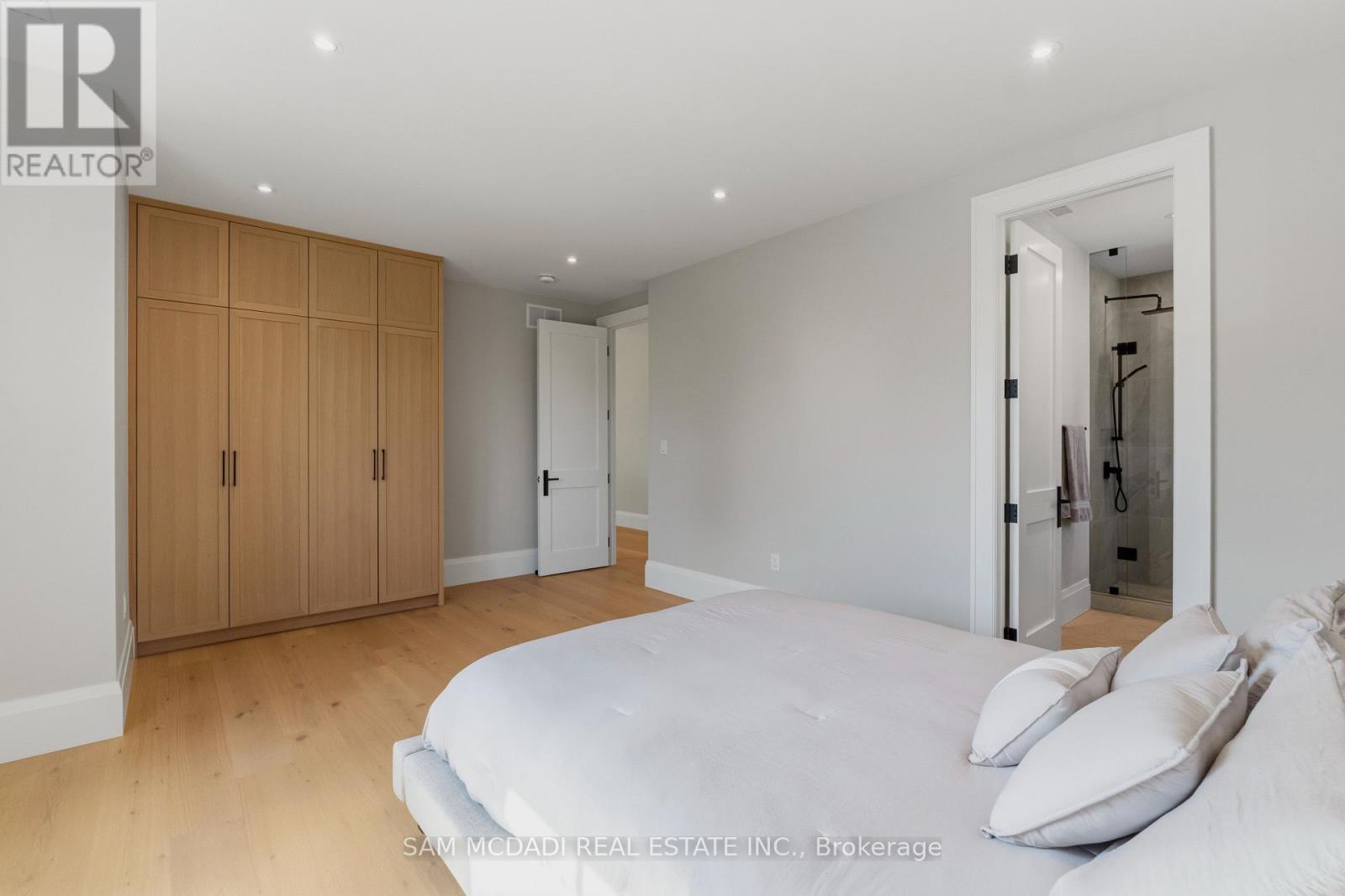 899 Danforth Place, Burlington, ON