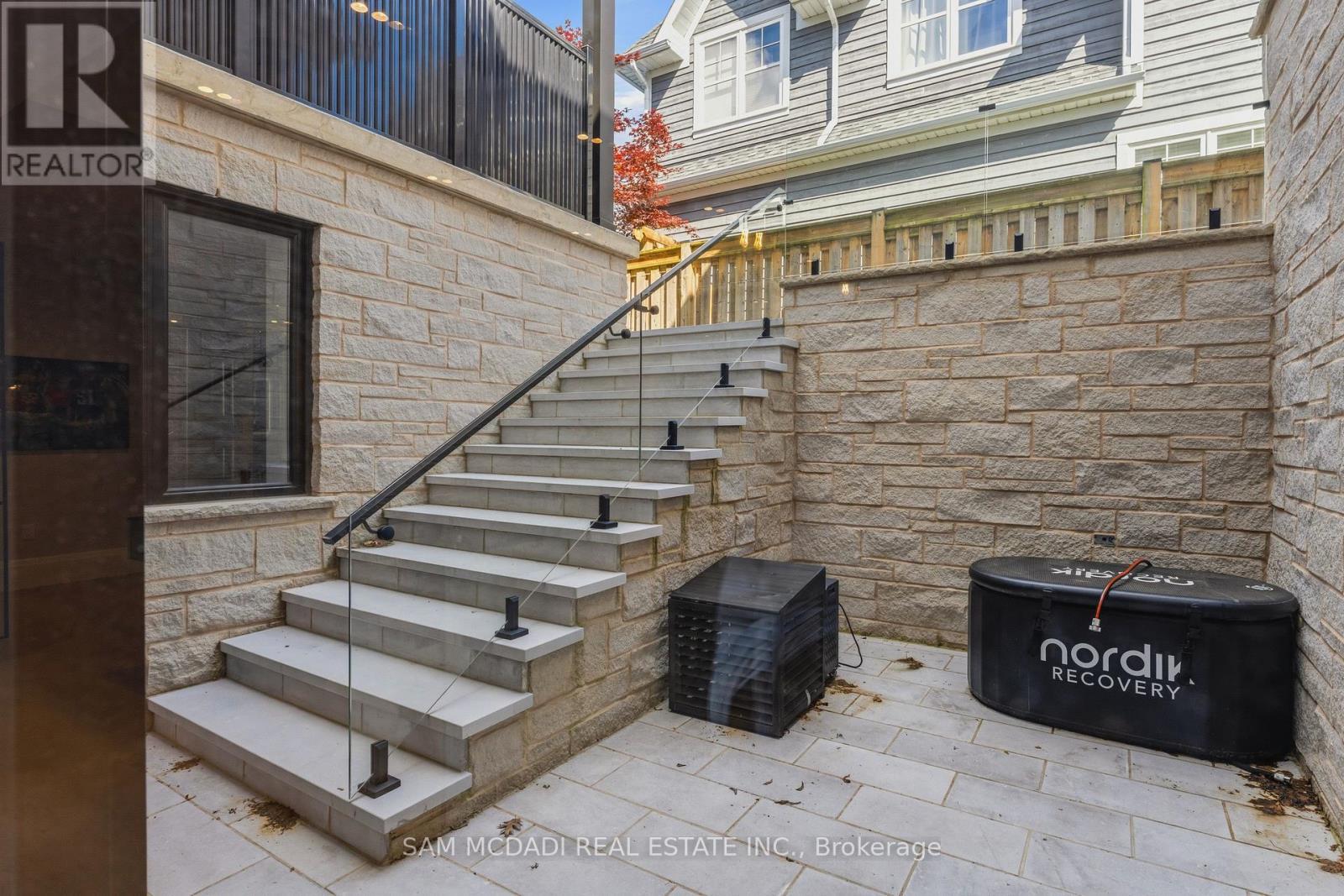899 Danforth Place, Burlington, ON