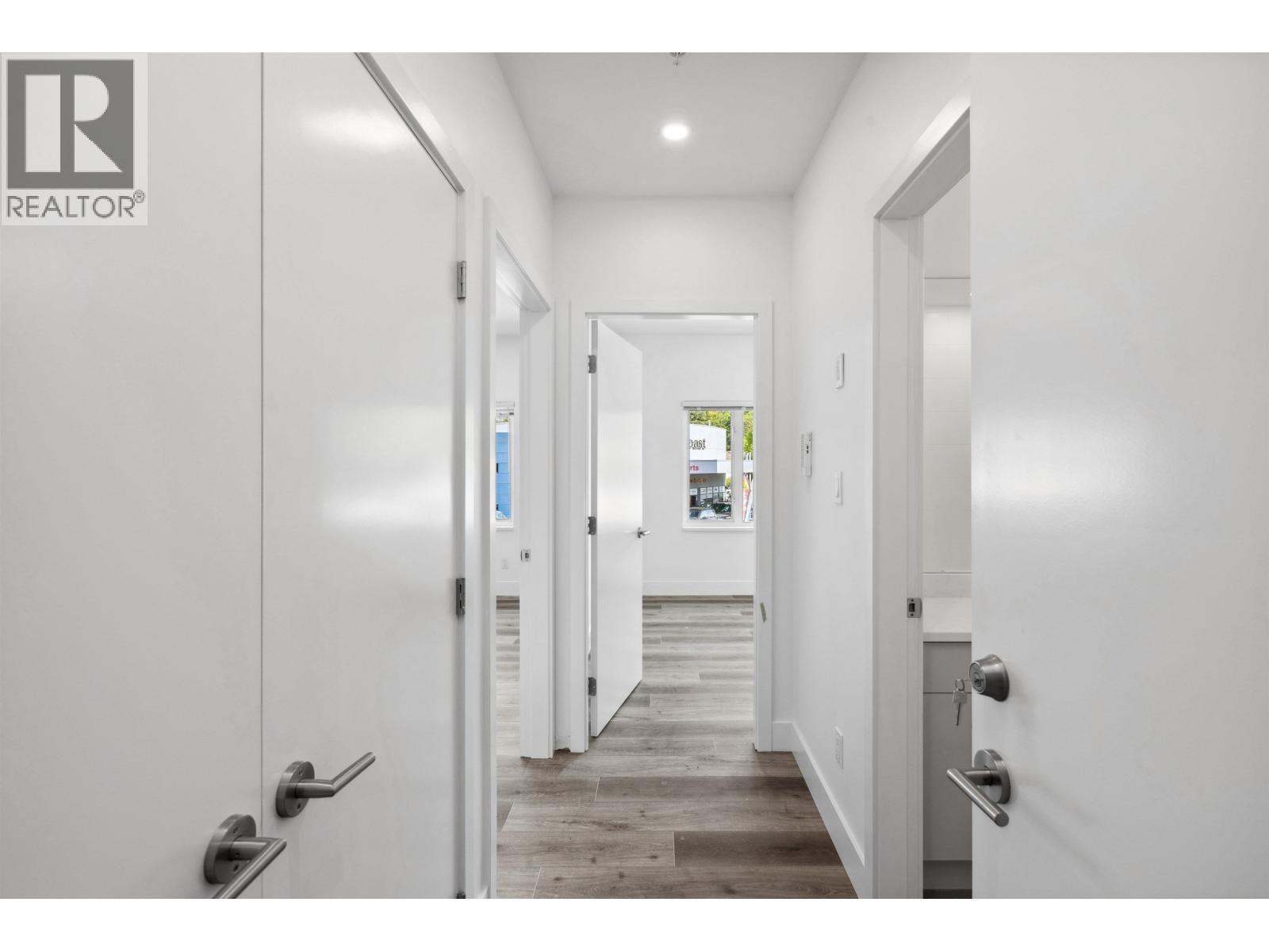 1635 Marine Drive, North Vancouver, BC
