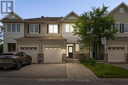 102 LOCHNAW PRIVATE Ottawa, ON K2J 5X6