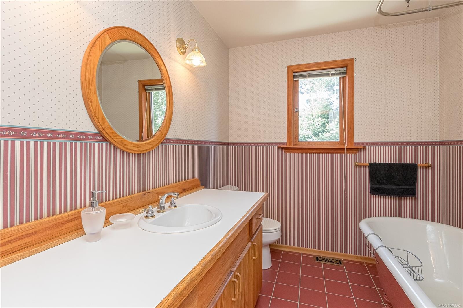 1255 Mckenzie Dr, Duncan, BC
