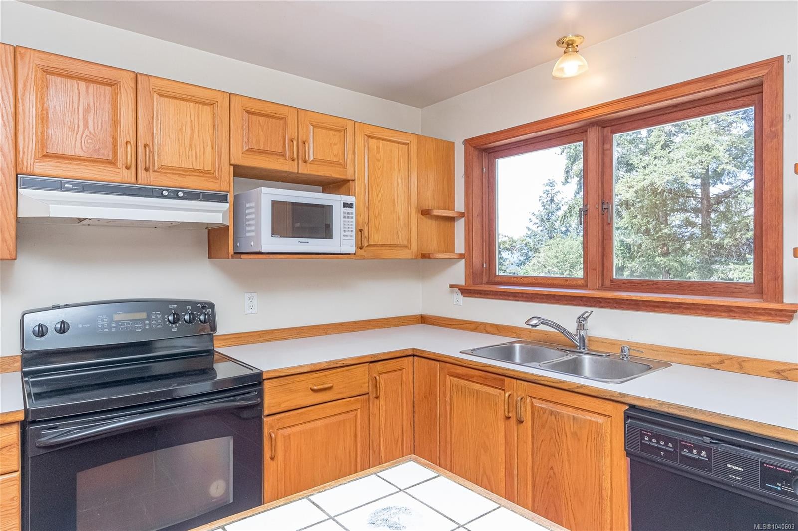 1255 Mckenzie Dr, Duncan, BC