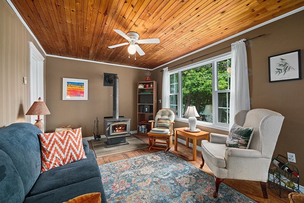 Living Room - 10C Ch. Mitchem, Clarendon, QC