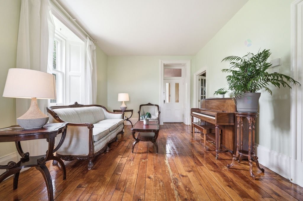 Living Room - 277C Ch. Front, Clarendon, QC