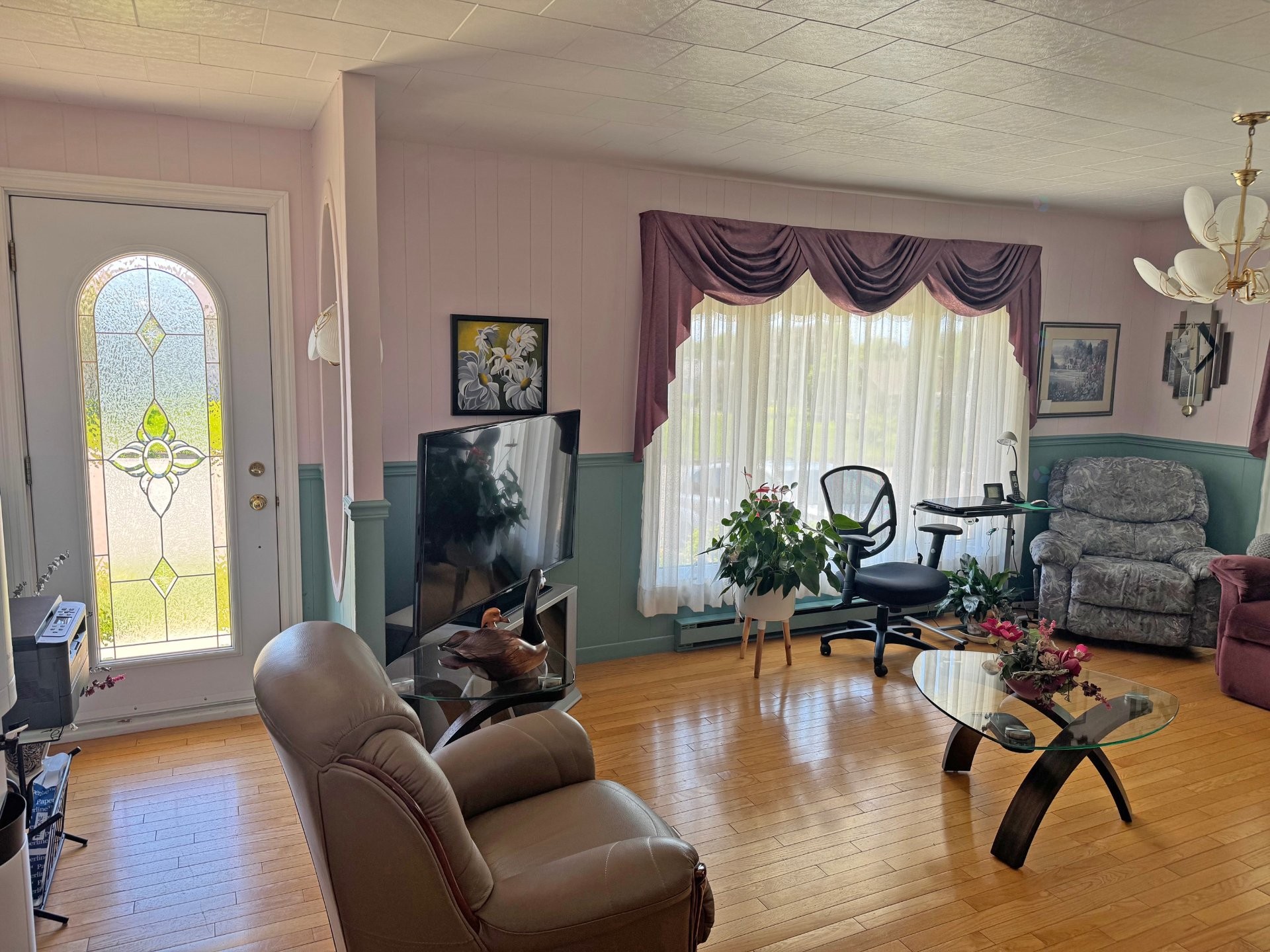 Living Room - 863 Rue St-Joseph, Saint-Pascal, QC