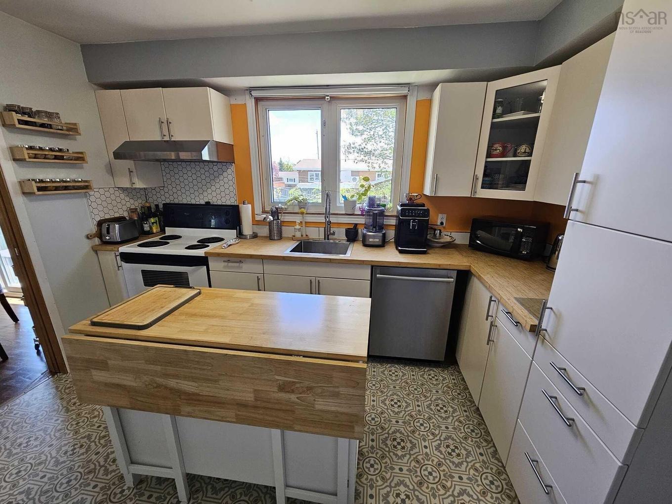 412 Dunbar Avenue, New Glasgow, NS