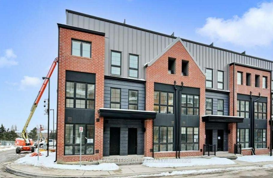 150 Alton Crescent, Vaughan, ON - Outdoor With Facade