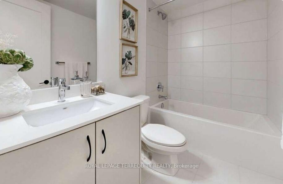 150 Alton Crescent, Vaughan, ON - Indoor Photo Showing Bathroom