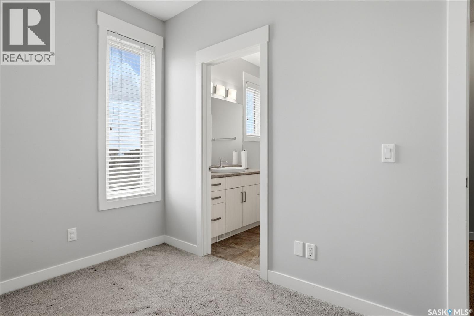 5736 Glide Crescent, Regina, SK