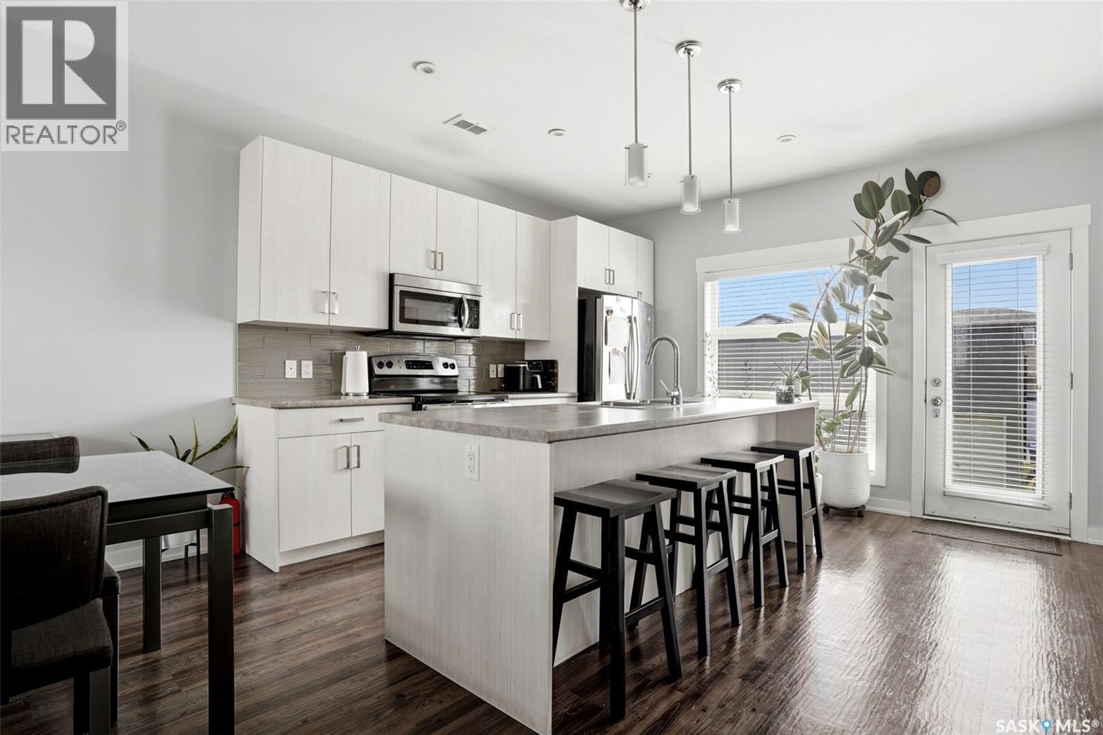 5736 Glide Crescent, Regina, SK