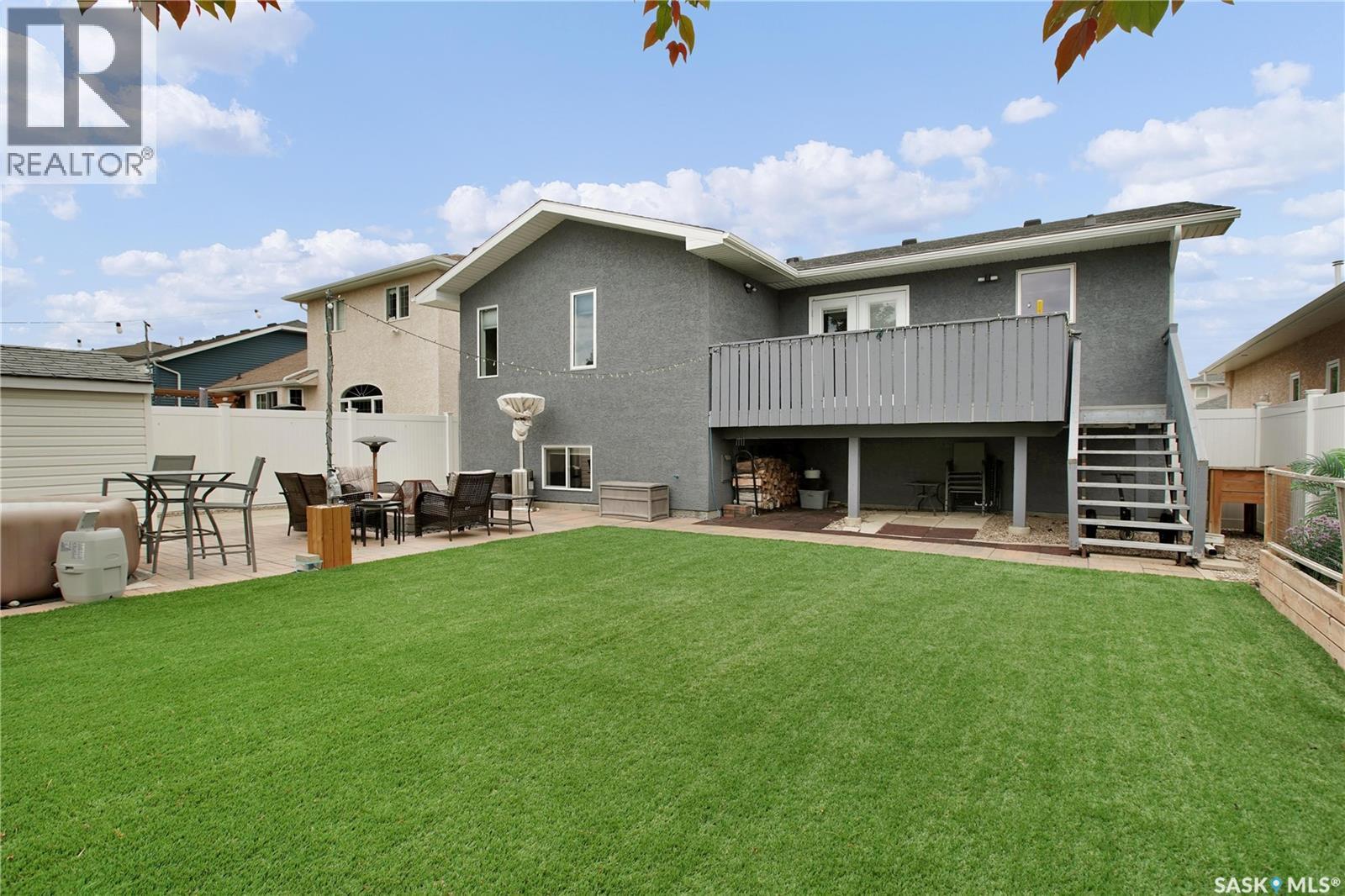 119 Pezer Crescent, Saskatoon, SK