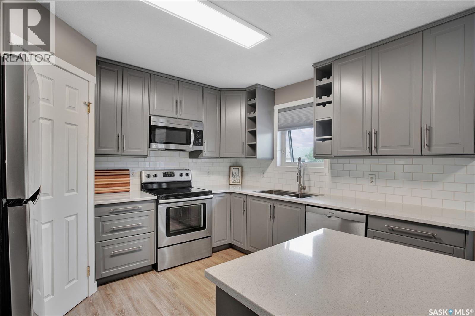 119 Pezer Crescent, Saskatoon, SK