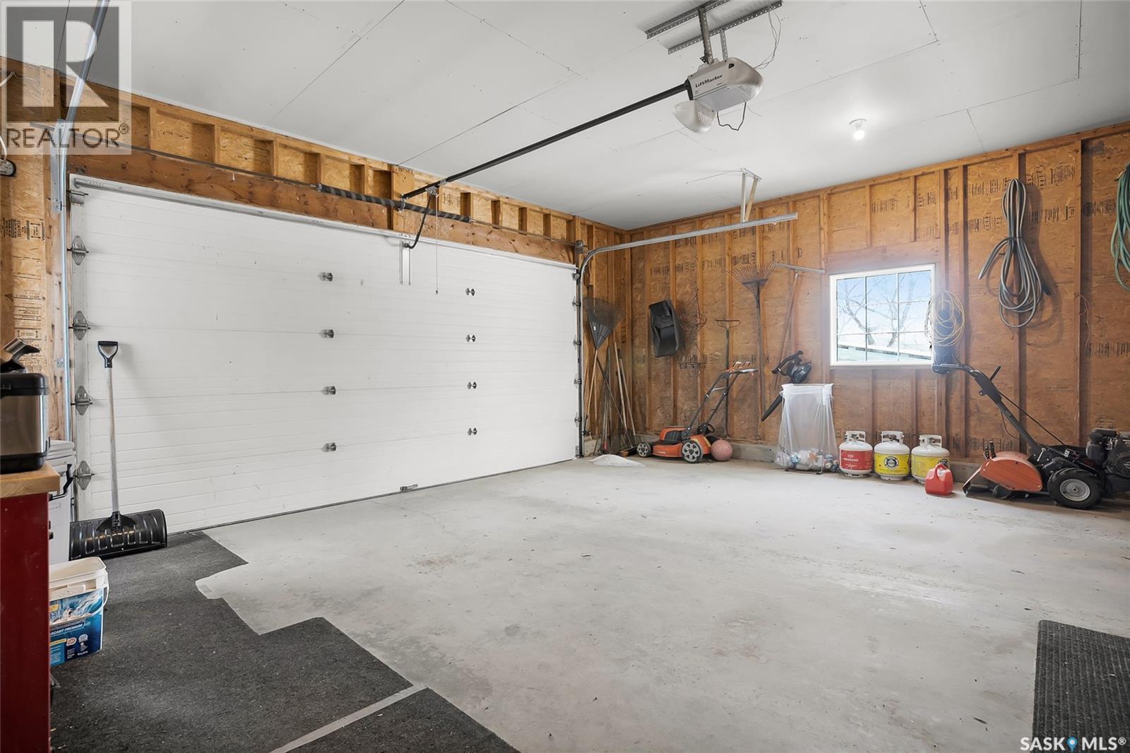 Hepburn Acres, Laird Rm No. 404, SK