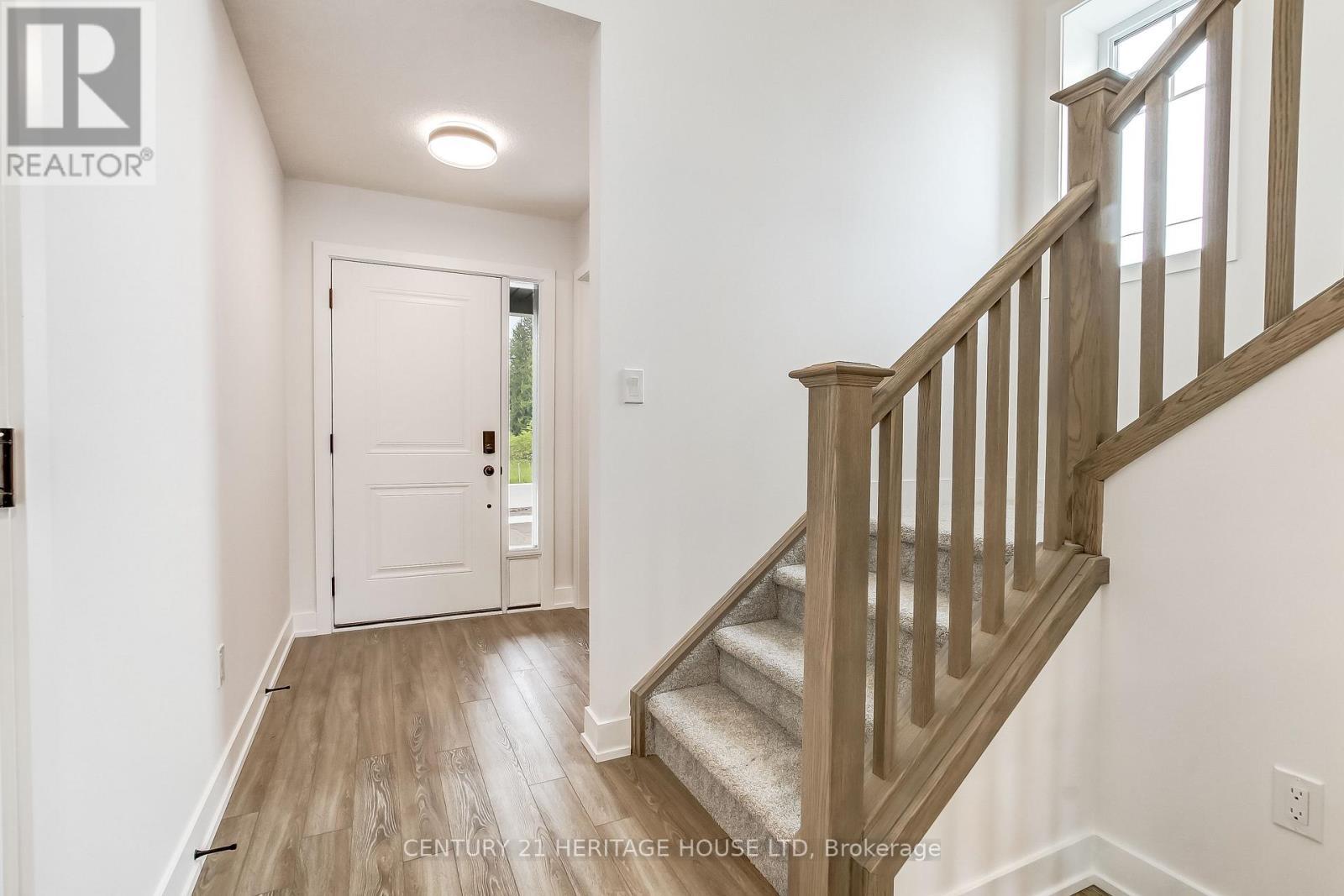 36 Hawks Gate, Central Elgin, ON