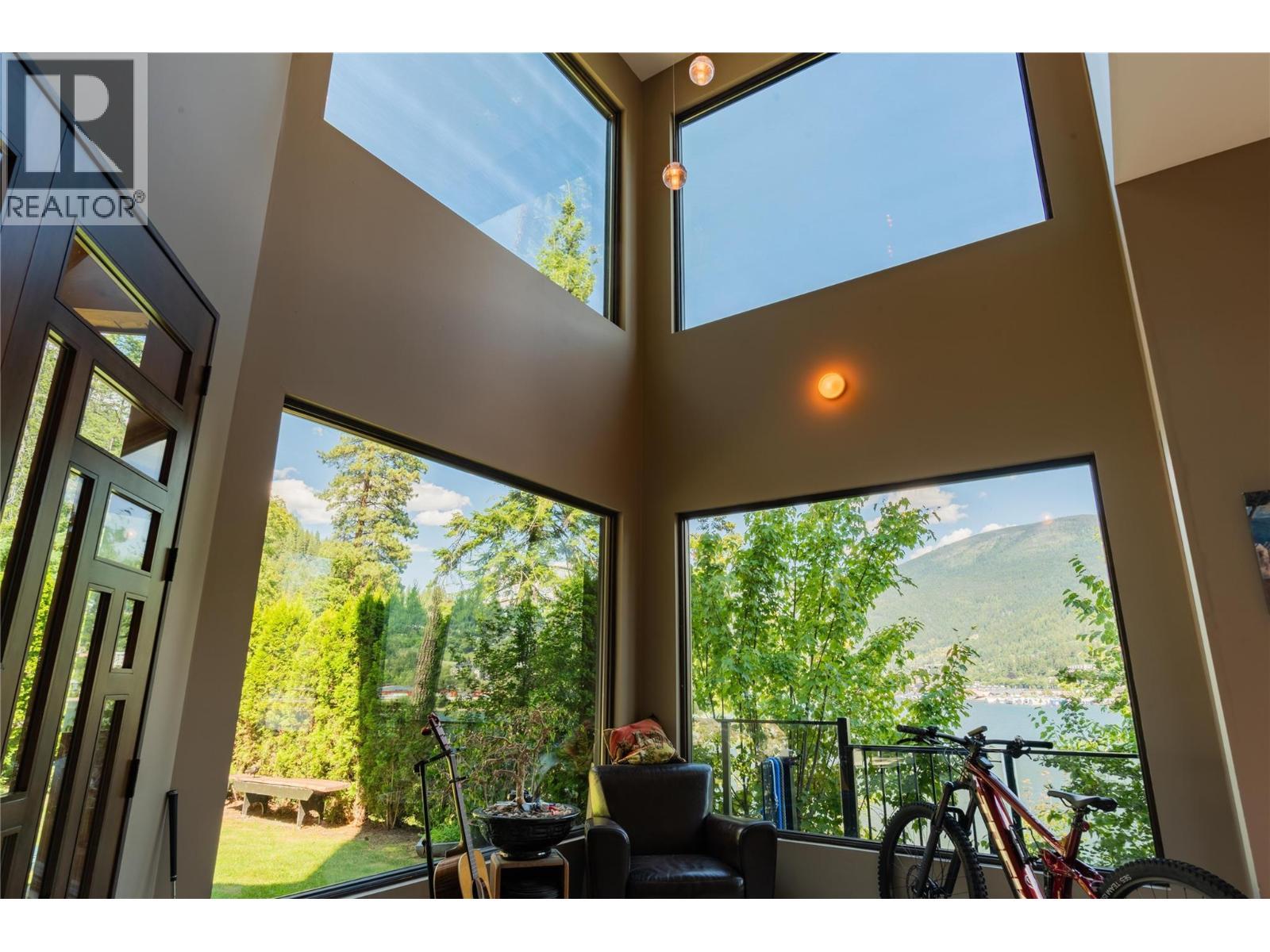 59 Johnstone Road, Nelson, BC