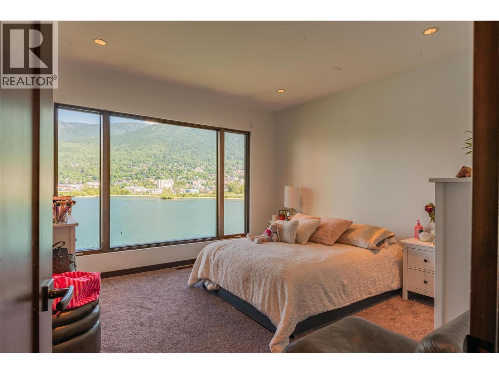 59 Johnstone Road, Nelson, BC