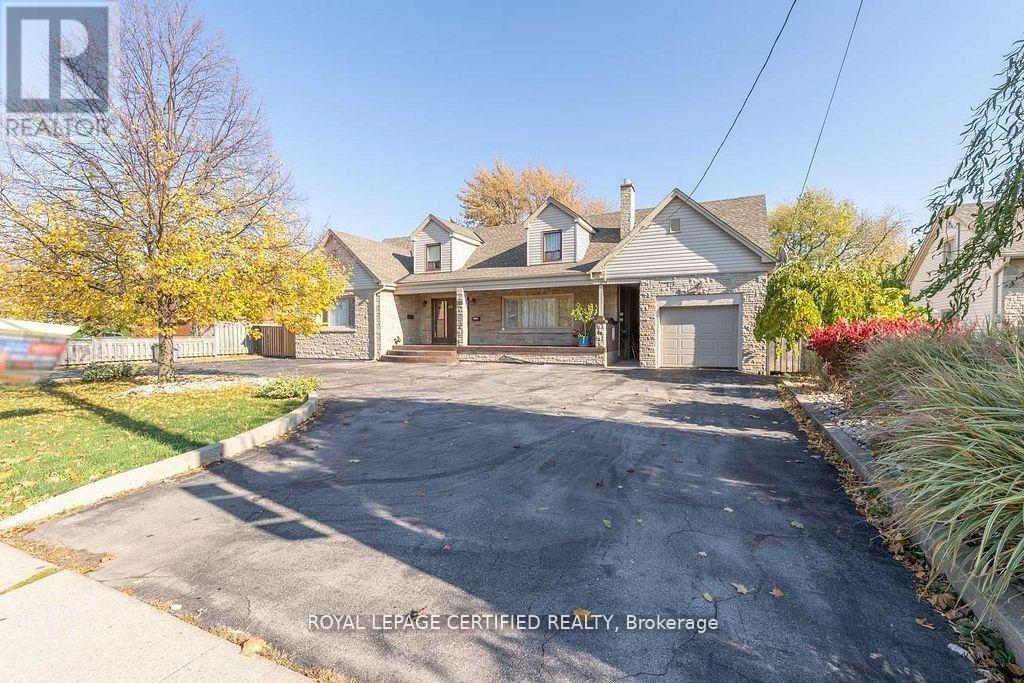 110 Gray Road, Hamilton, ON - Outdoor