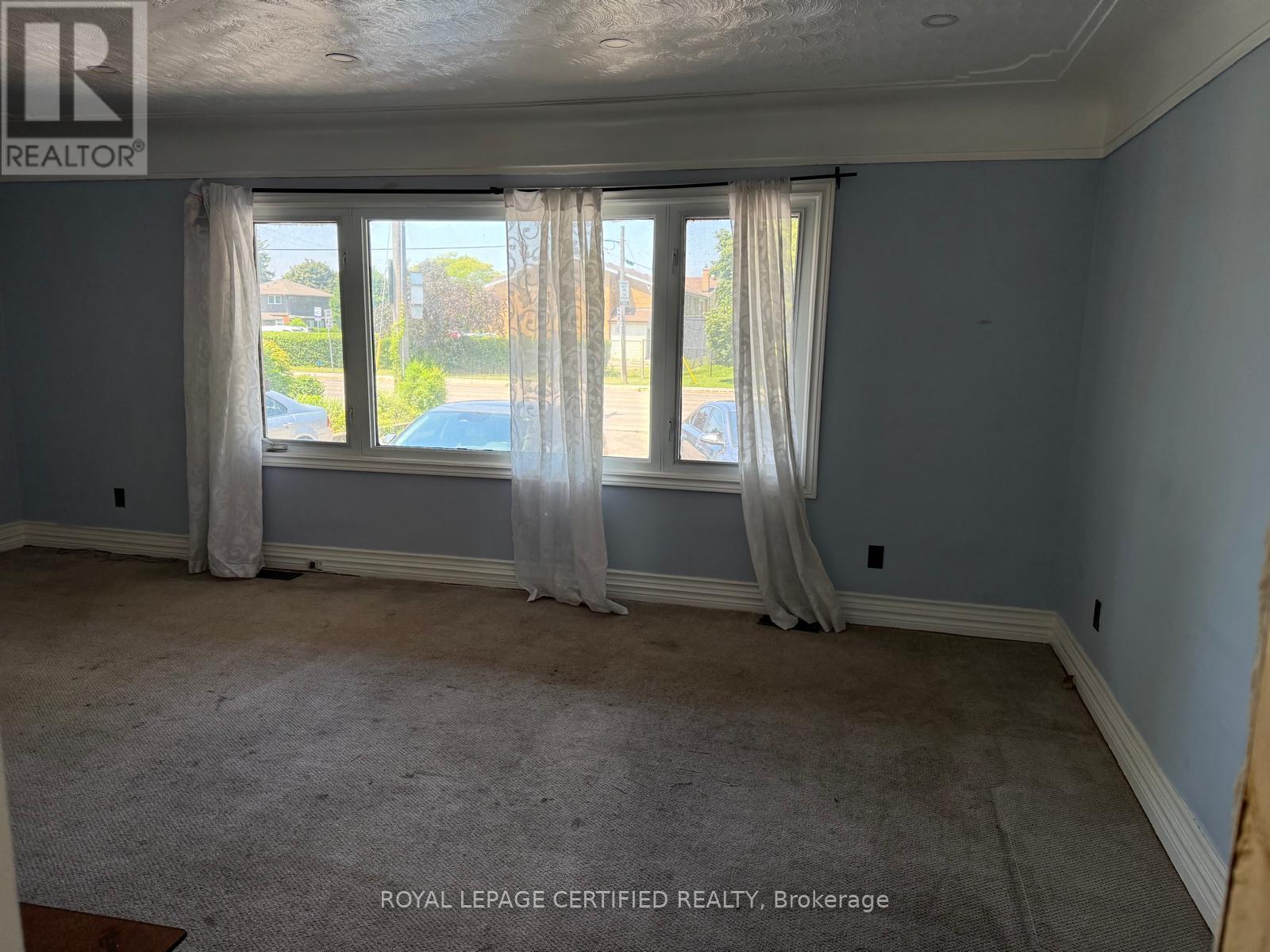 110 Gray Road, Hamilton, ON - Indoor Photo Showing Other Room