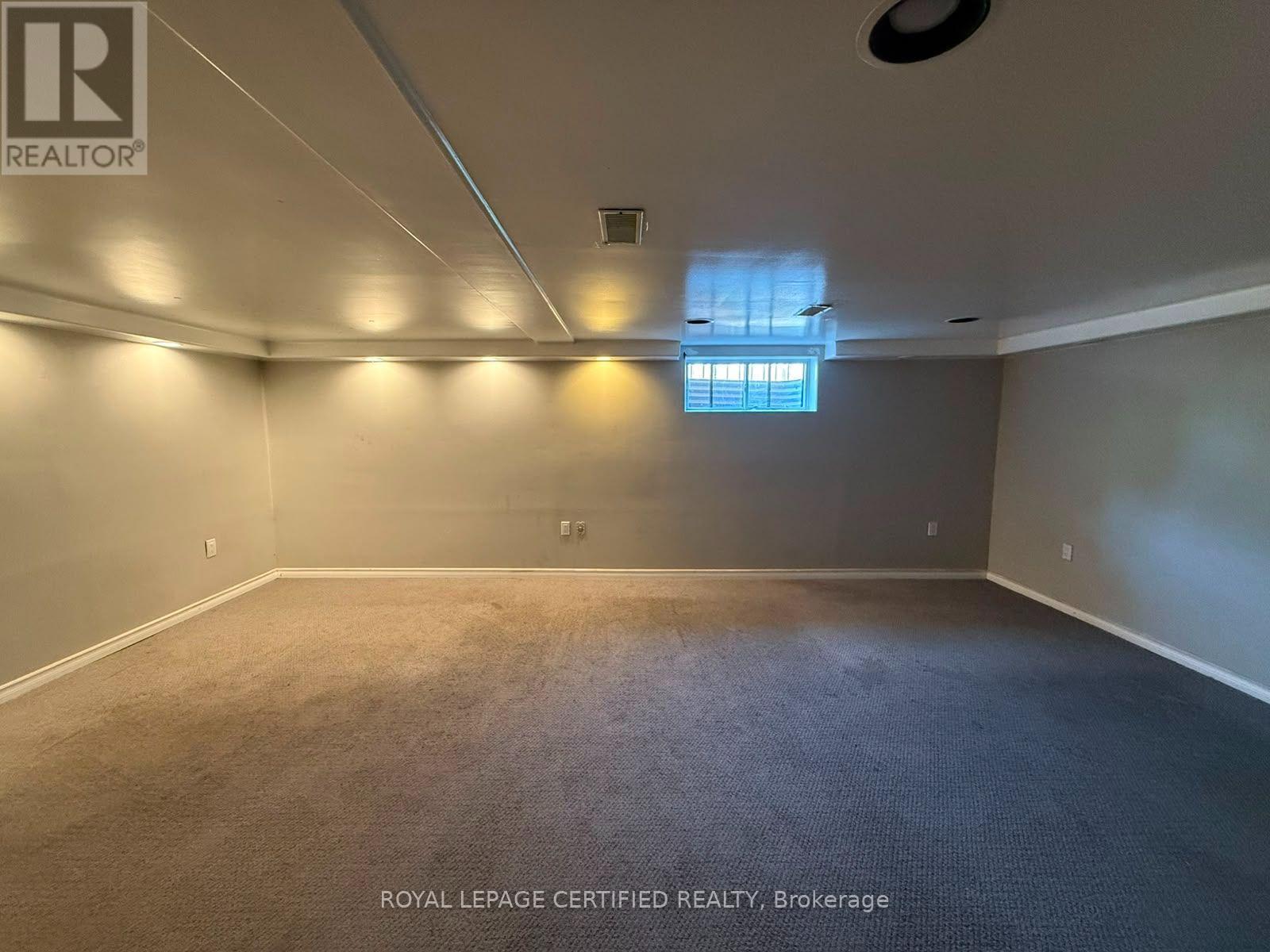 110 Gray Road, Hamilton, ON - Indoor