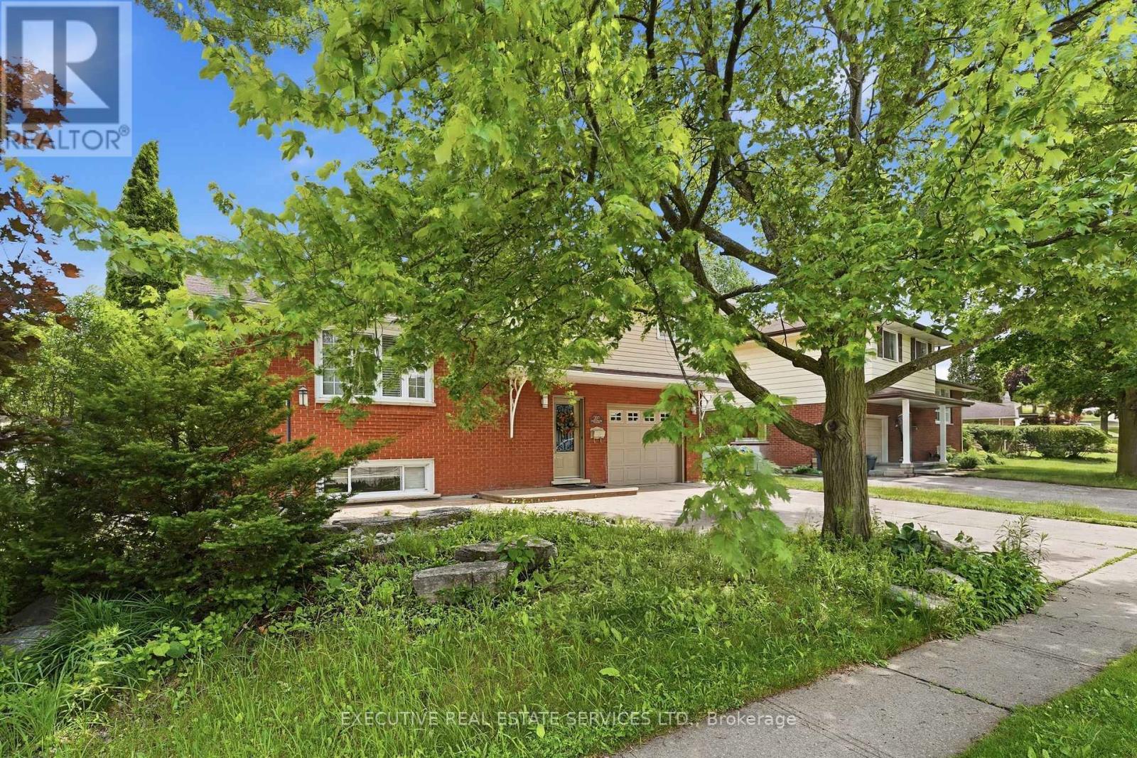 207 Christopher Drive, Cambridge, ON