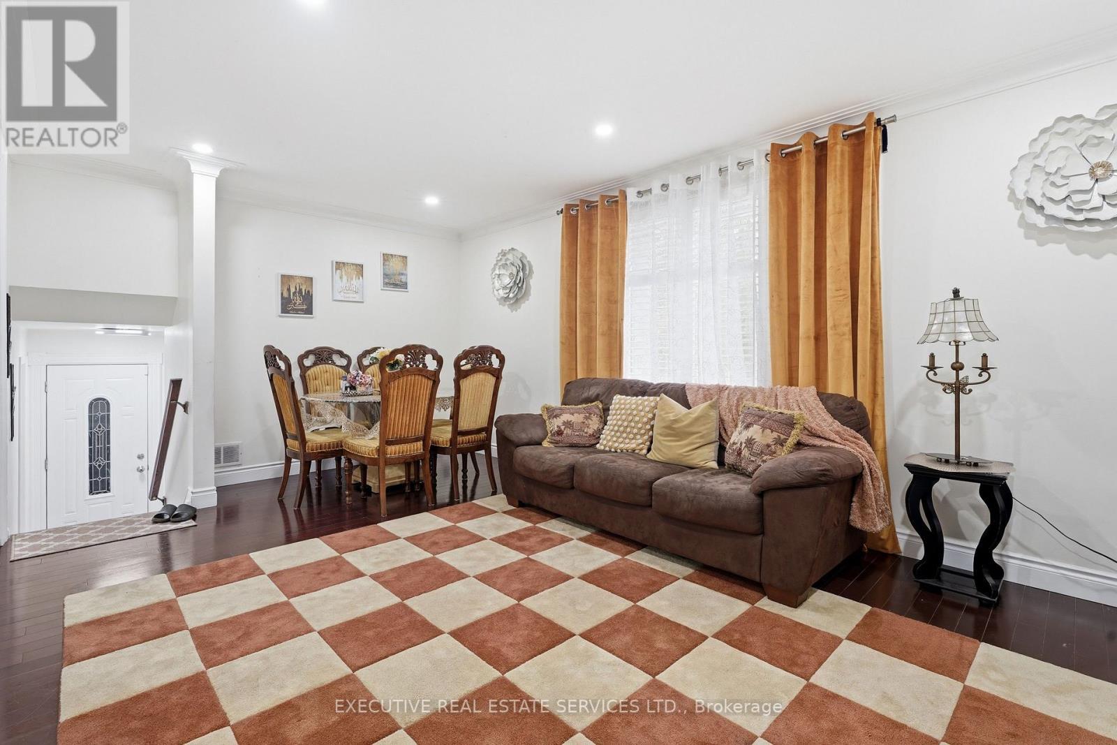 207 Christopher Drive, Cambridge, ON