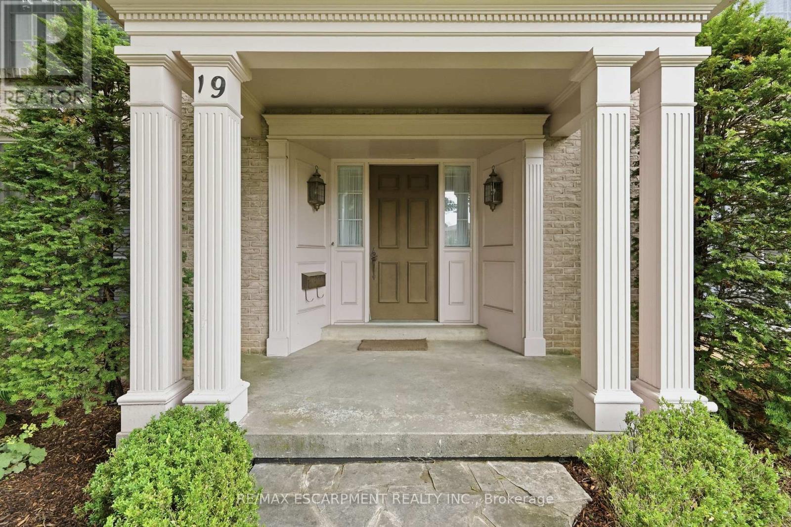 19 Verdun Court, Hamilton, ON