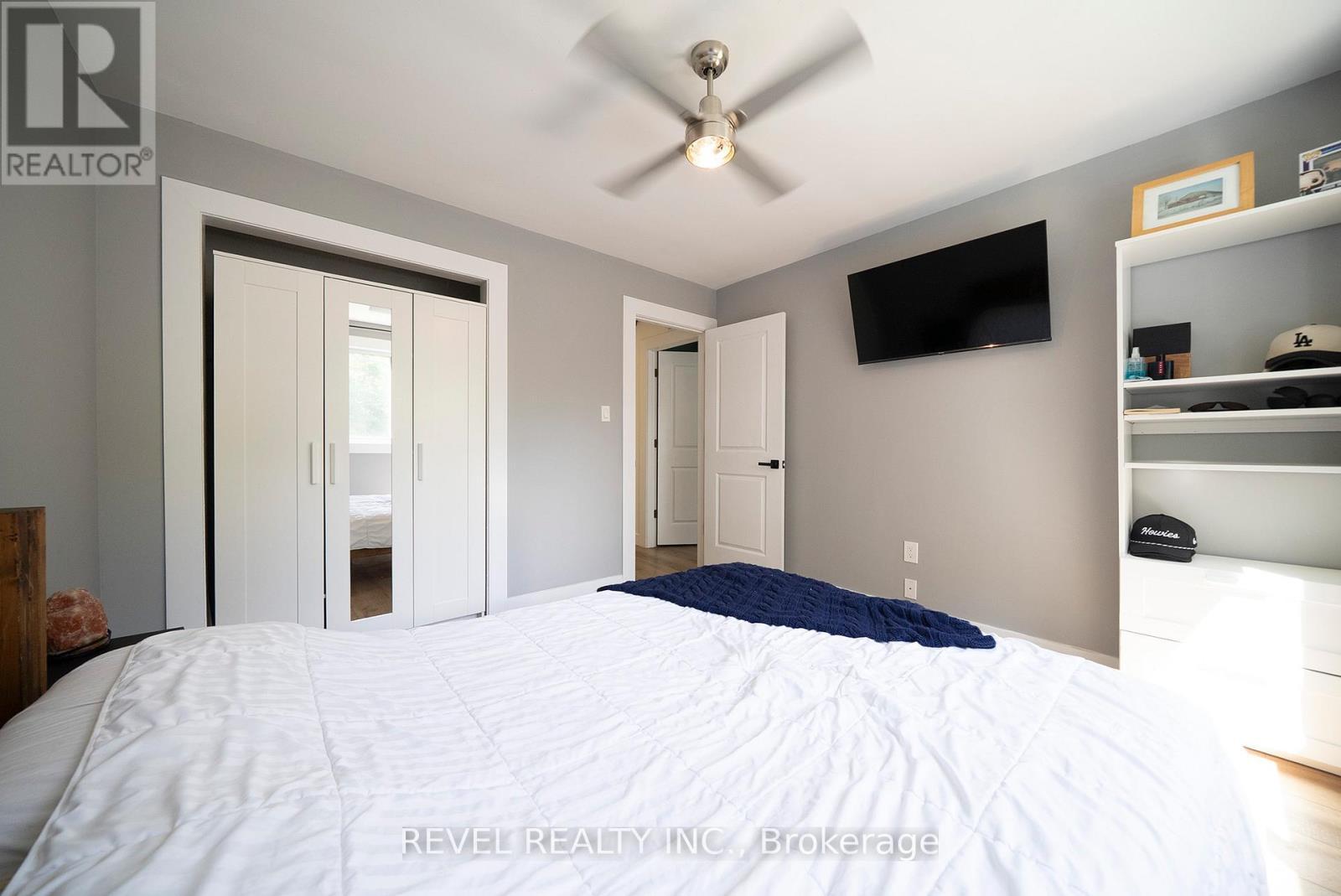 17 Flynn Avenue, Cambridge, ON