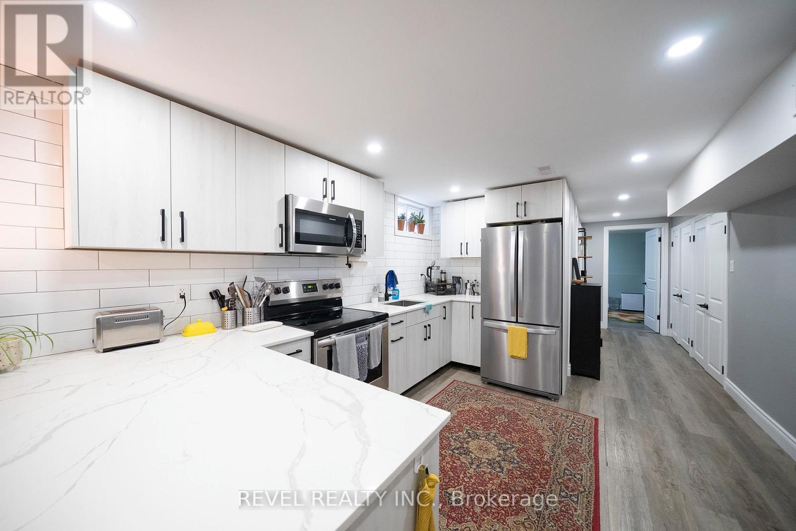 17 Flynn Avenue, Cambridge, ON