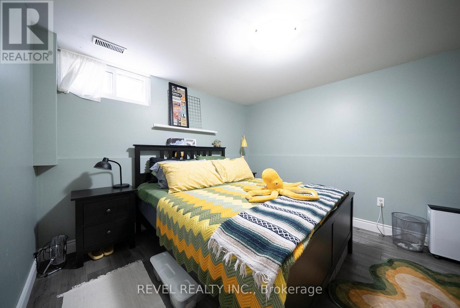 17 Flynn Avenue, Cambridge, ON