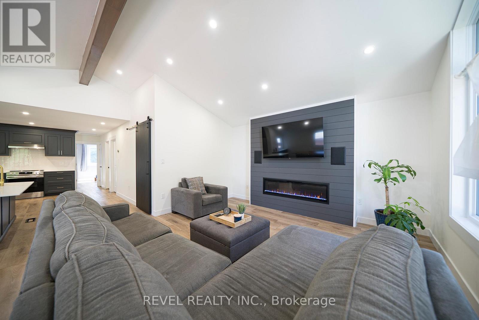 17 Flynn Avenue, Cambridge, ON