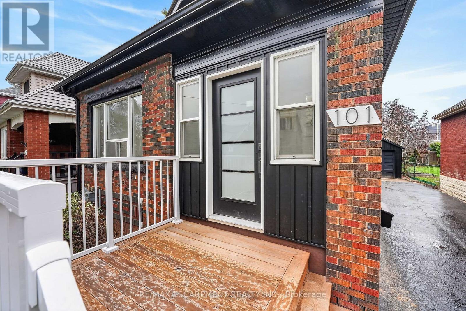 101 Houghton Avenue S, Hamilton, ON