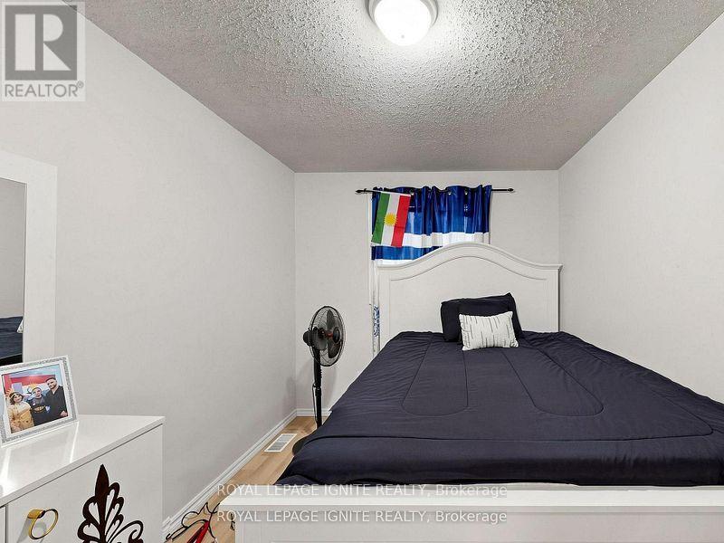 6 Upton Crescent, Guelph, ON