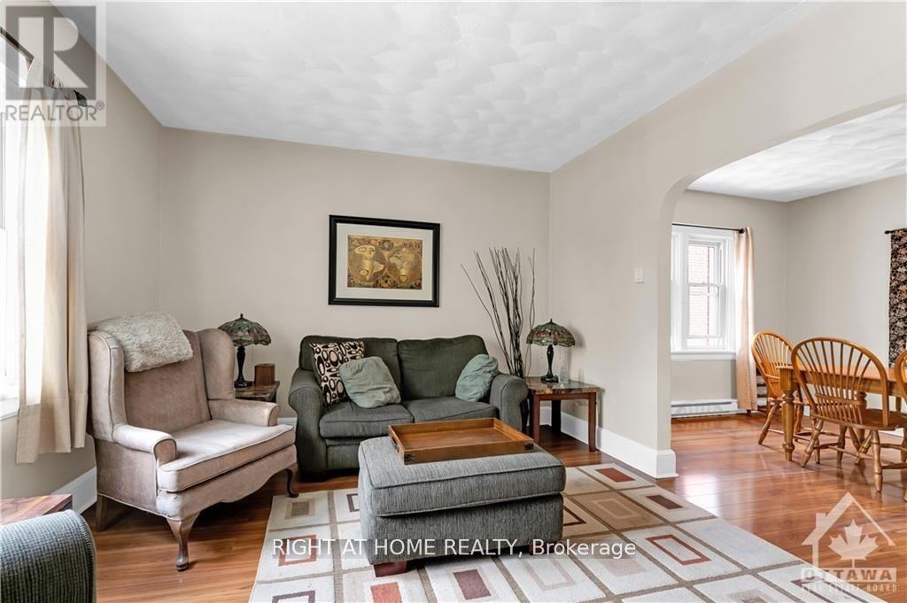 24 Desjardins Avenue, Ottawa, ON