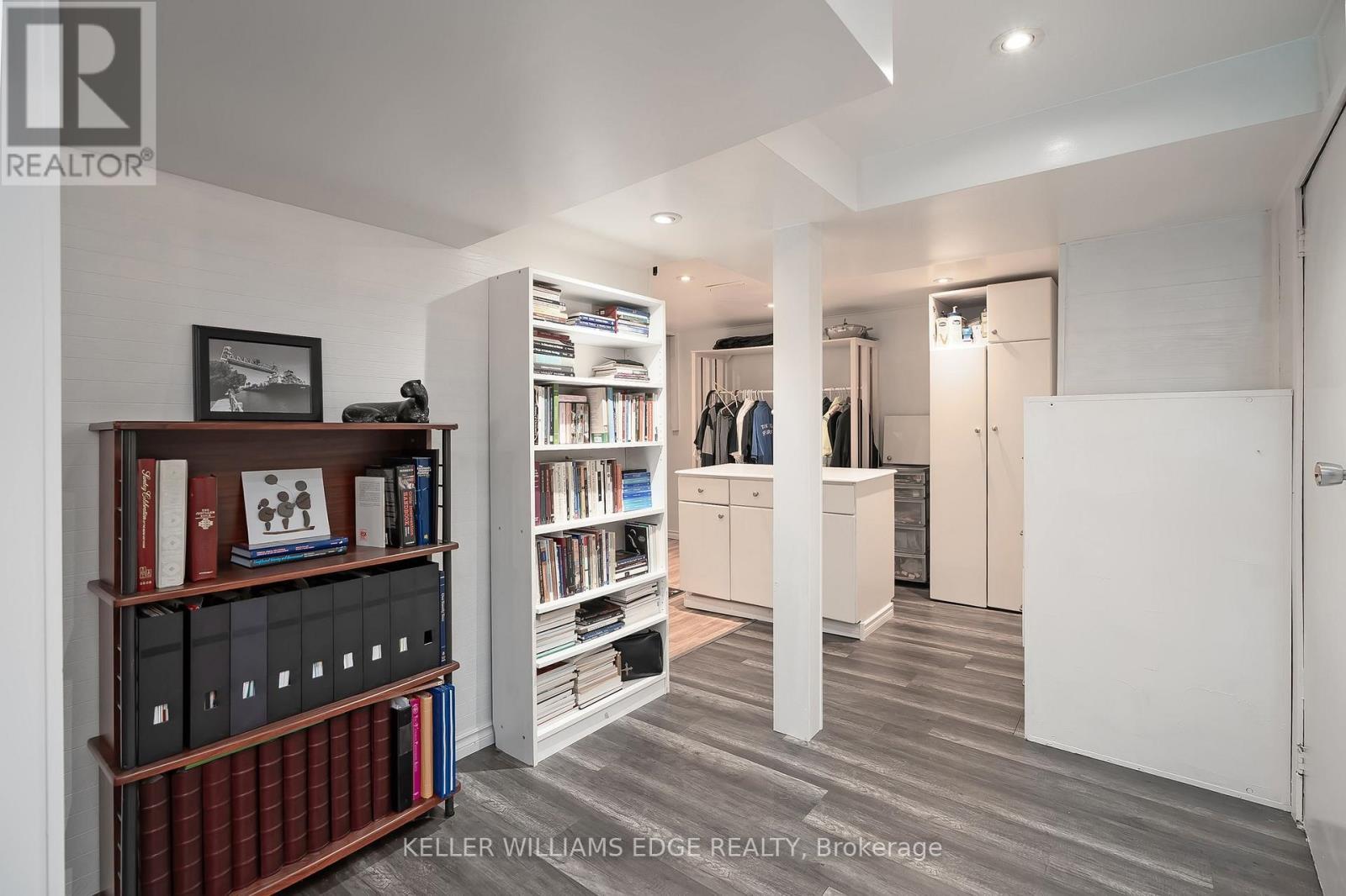 2407 Hemlock Court, Burlington, ON