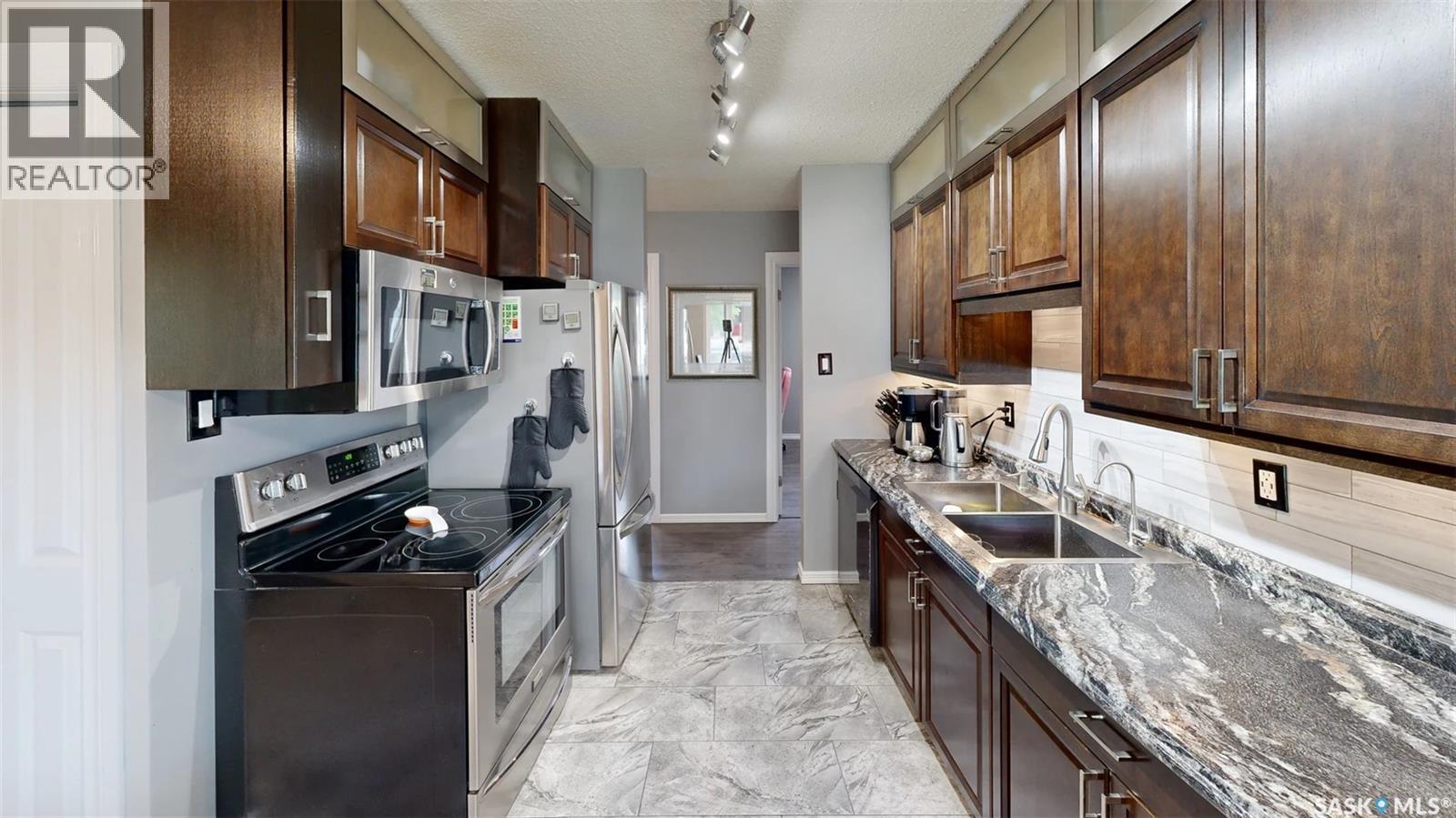 128 Riddell Crescent, Regina, SK