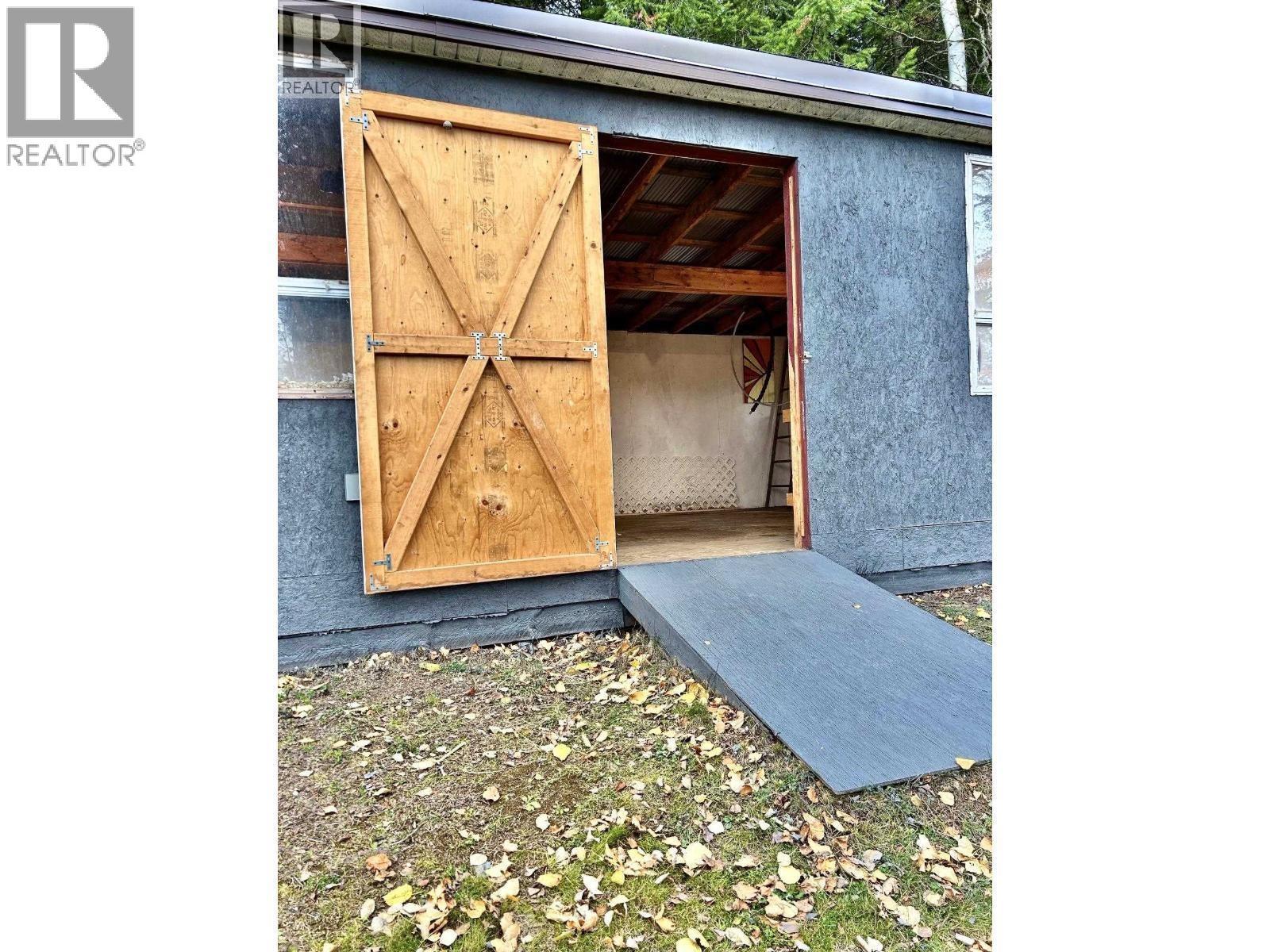 310 Mountain View Road, Mcbride, BC