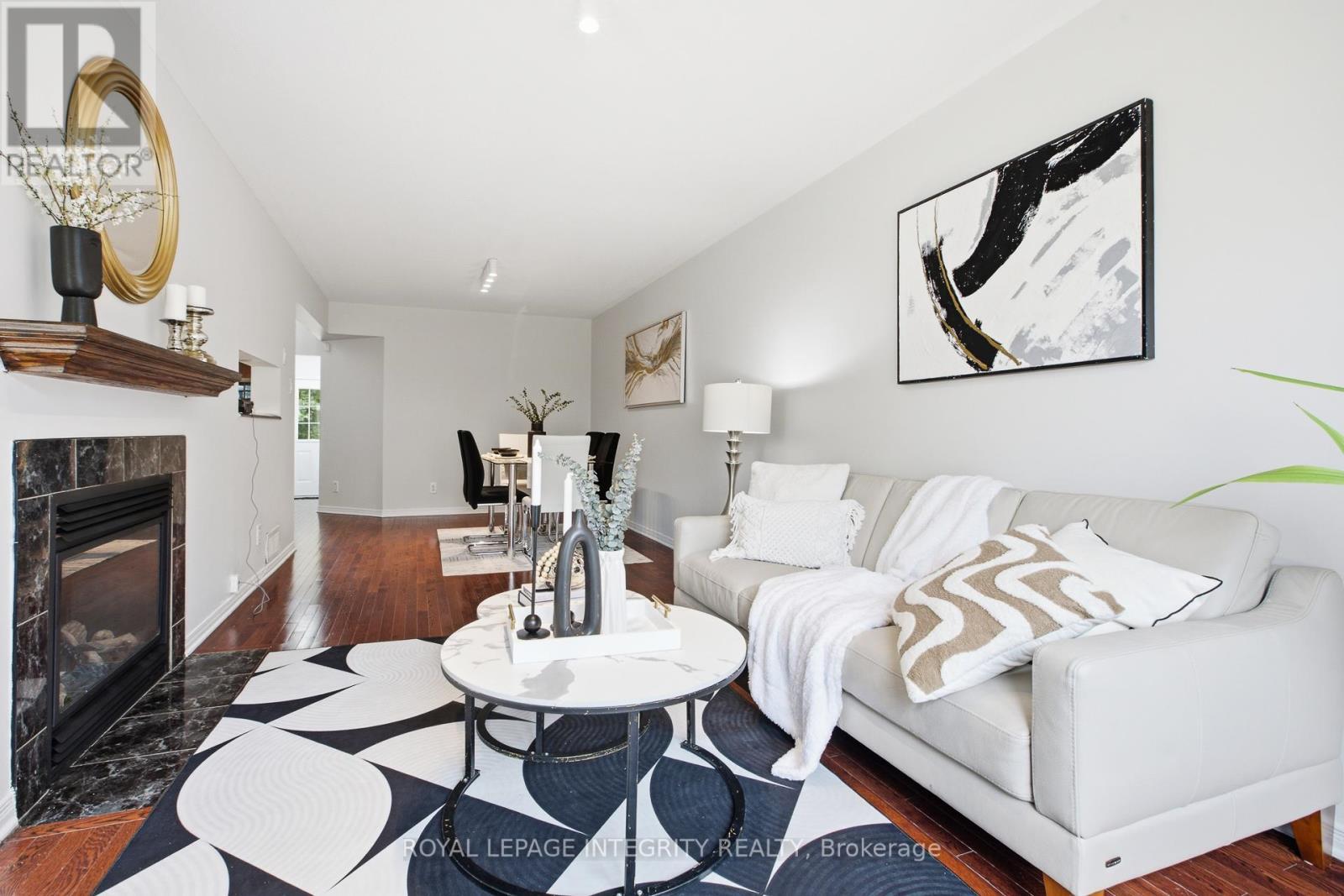 92 Inverkip Avenue, Ottawa, ON
