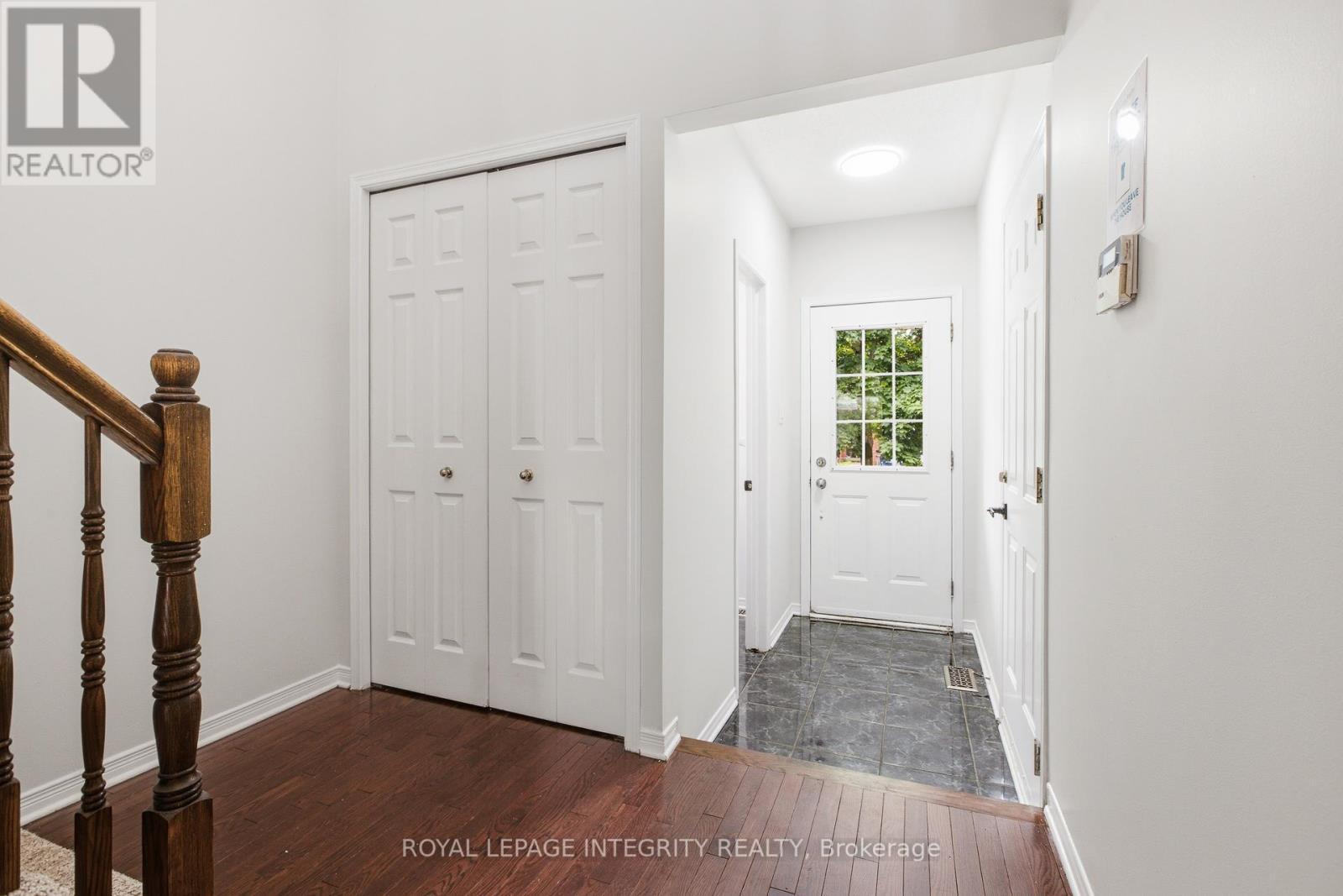 92 Inverkip Avenue, Ottawa, ON