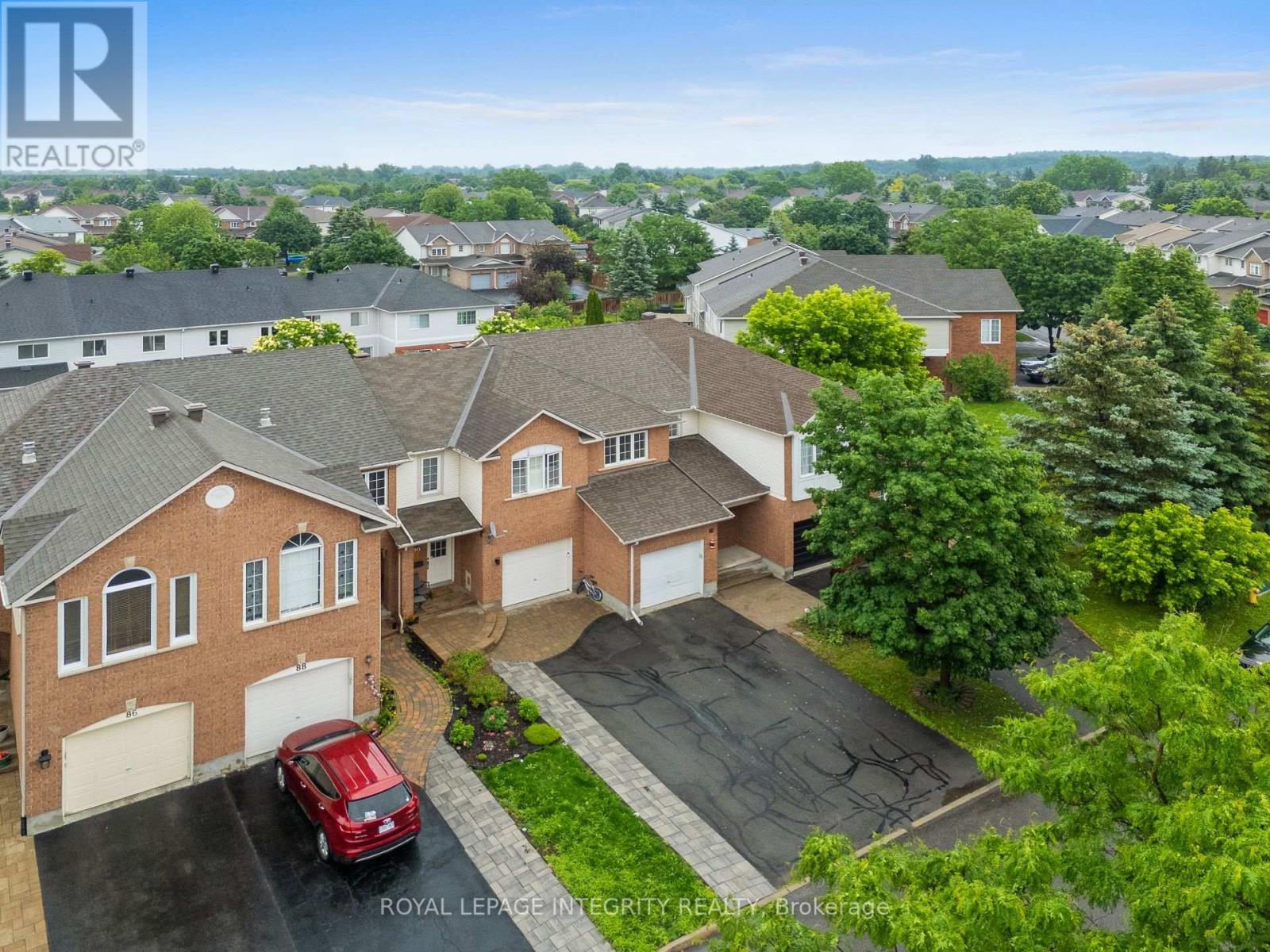 92 Inverkip Avenue, Ottawa, ON