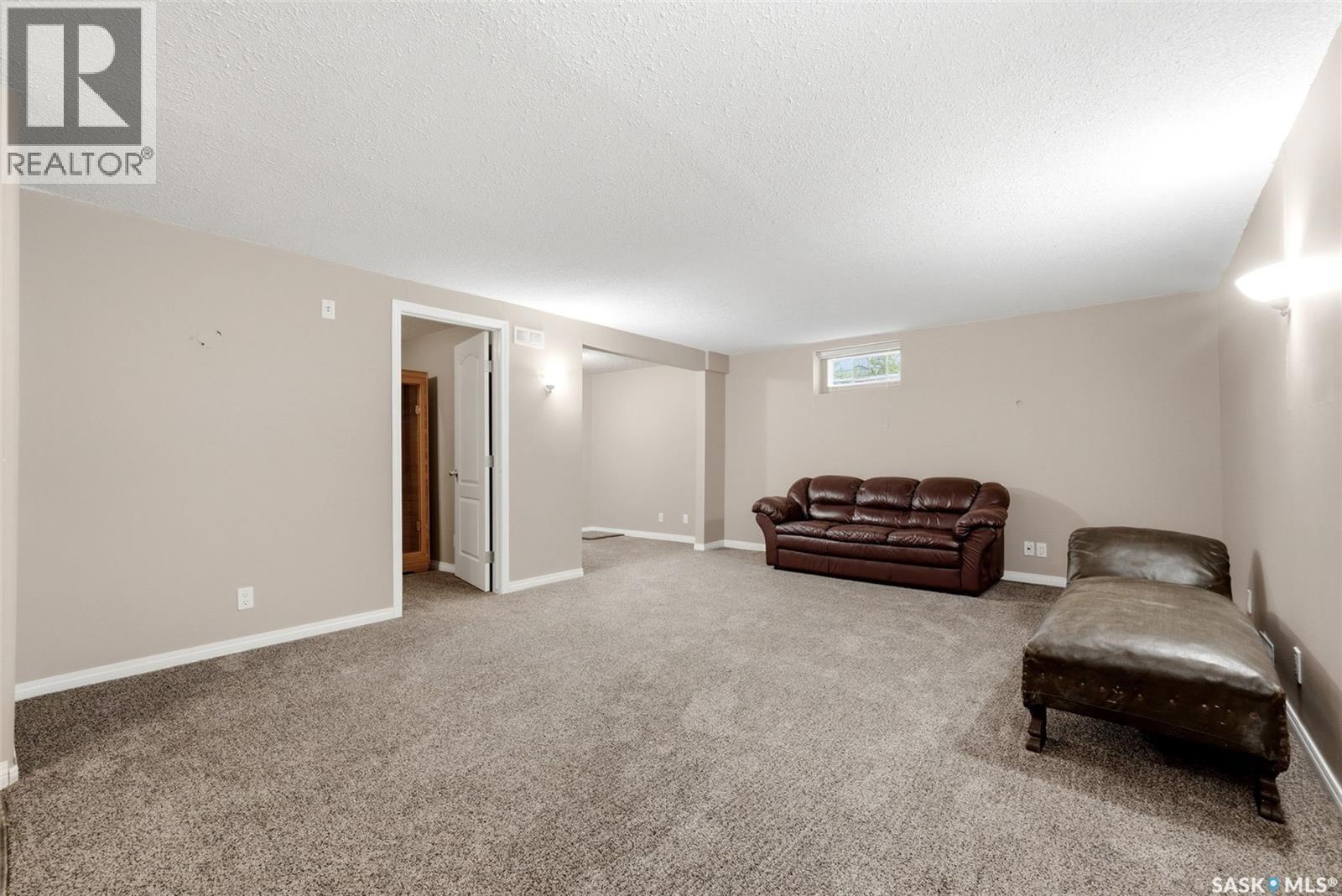 10 Lamont Crescent, Regina, SK