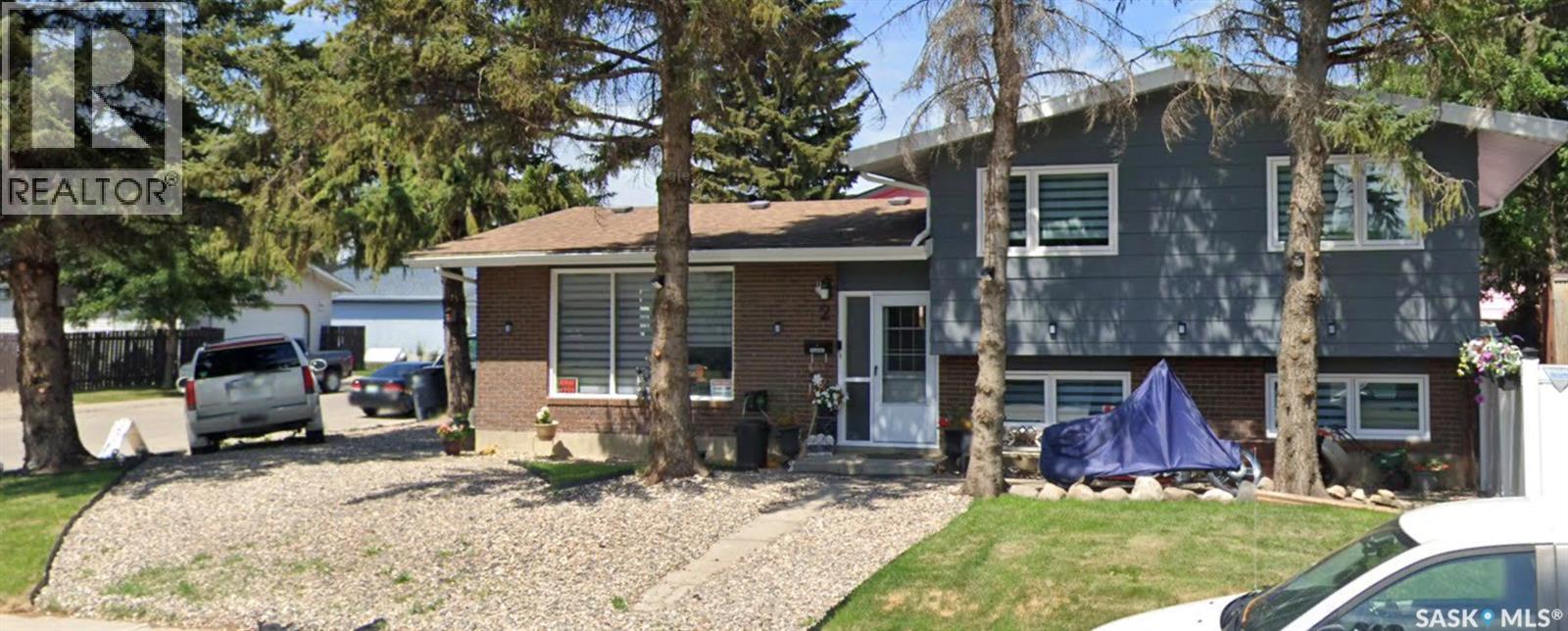 2 Mcdougall Crescent, Saskatoon, SK