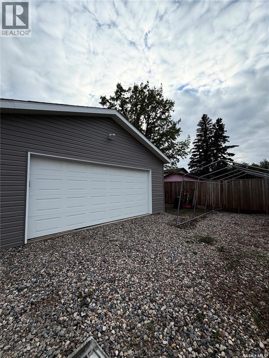 2 Mcdougall Crescent, Saskatoon, SK