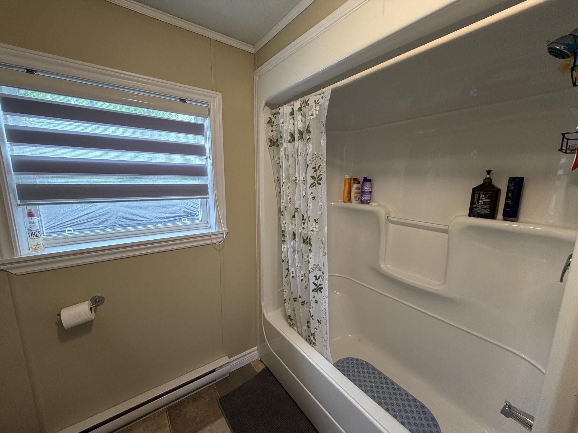 Bathroom - 169A Boul. Perron, Escuminac, QC