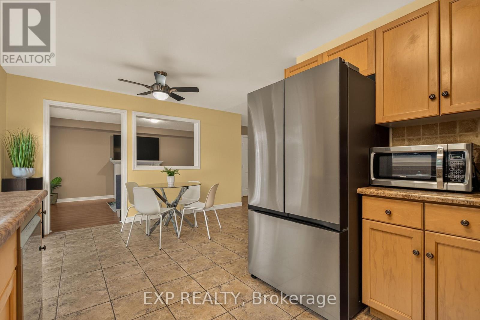 72 Etherington Crescent, Hamilton, ON