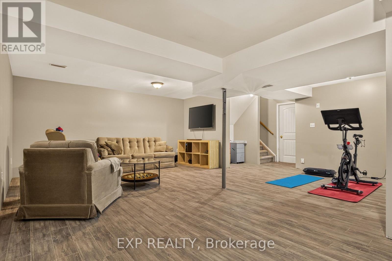 72 Etherington Crescent, Hamilton, ON