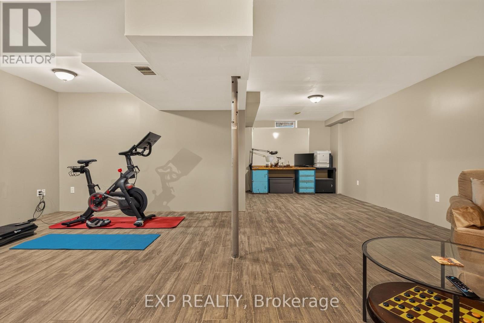 72 Etherington Crescent, Hamilton, ON