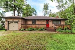 16 WOOD AVENUE Wasaga Beach, ON L9Z 2L3