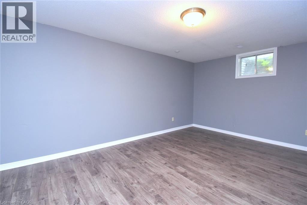24 Shaw Street, Caledonia, ON