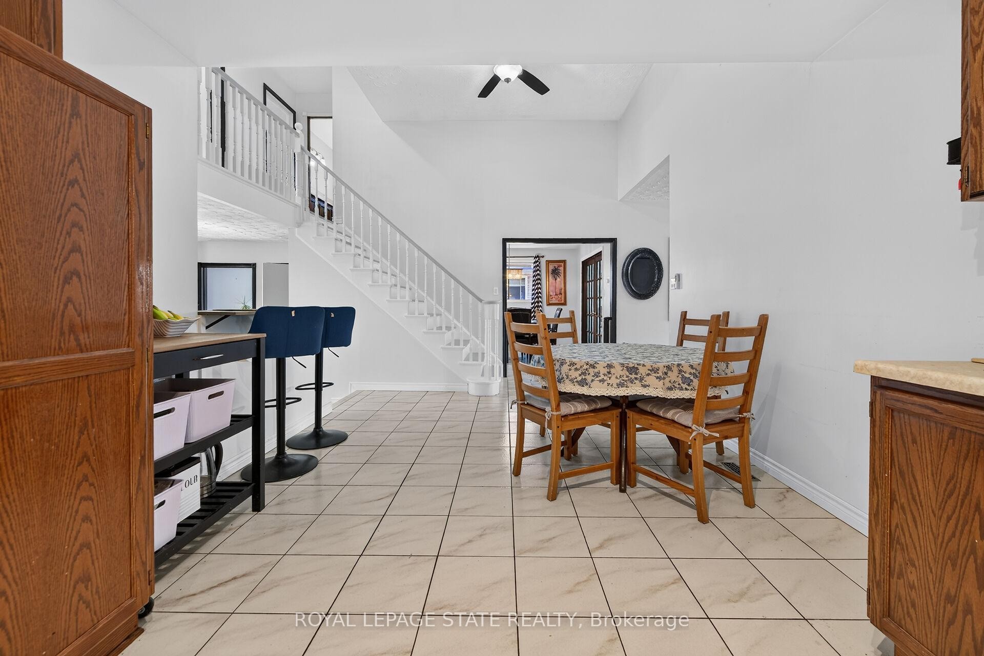 15 Ellen Avenue, Hamilton, ON