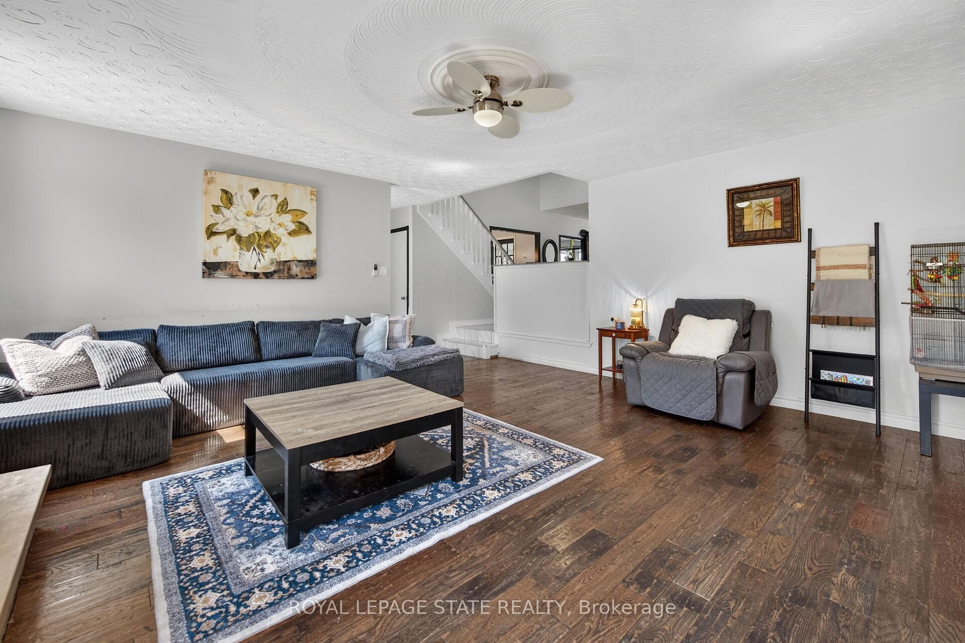 15 Ellen Avenue, Hamilton, ON